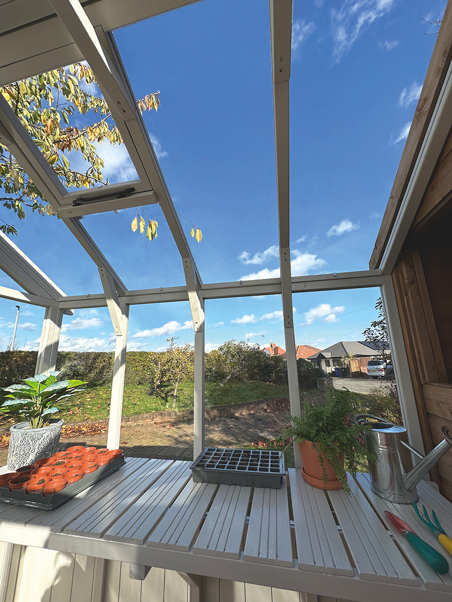 TGB-Burnham Bolt On Timber Greenhouse Pic 3